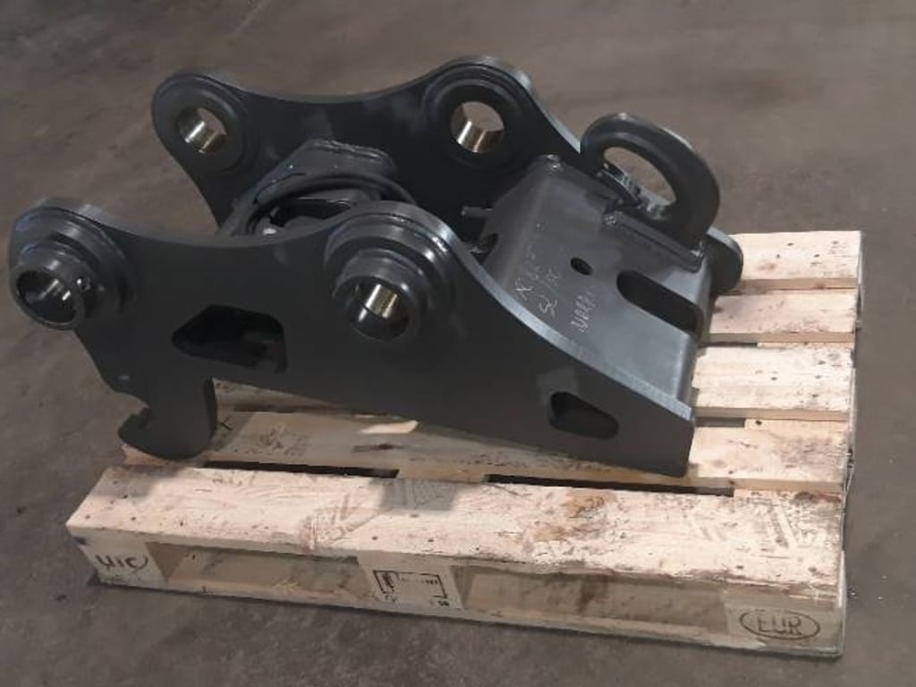 volvo-ec-240-b-quick-coupler,f171e394.jpg